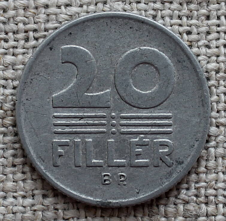 Монета 20 FILLER.