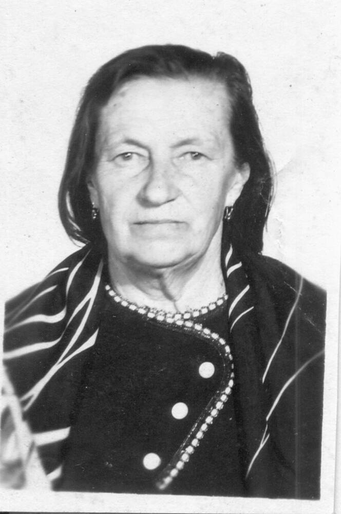 Фото портретное. Елизавета Родионовна  Шишкова (Владимирова), 1990-ые годы.