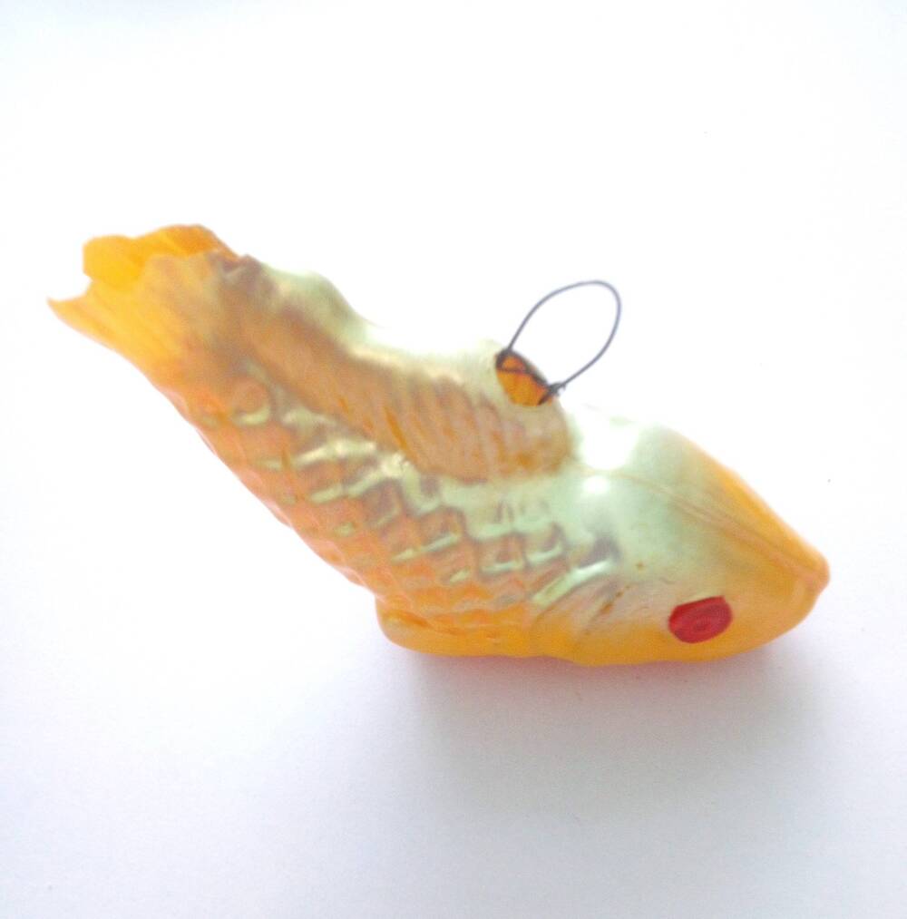 Ёлочная игрушка. Золотая рыбка. Из коллекции ёлочных игрушек. 1950-60 гг.
