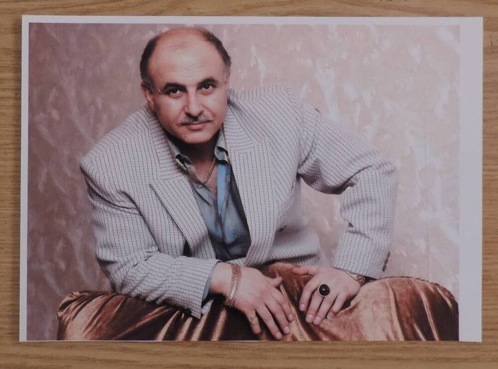 Фотография. Оганесян Степан Рафикович, депутат городского Совета народных депутатов III созыва (2001-2005).