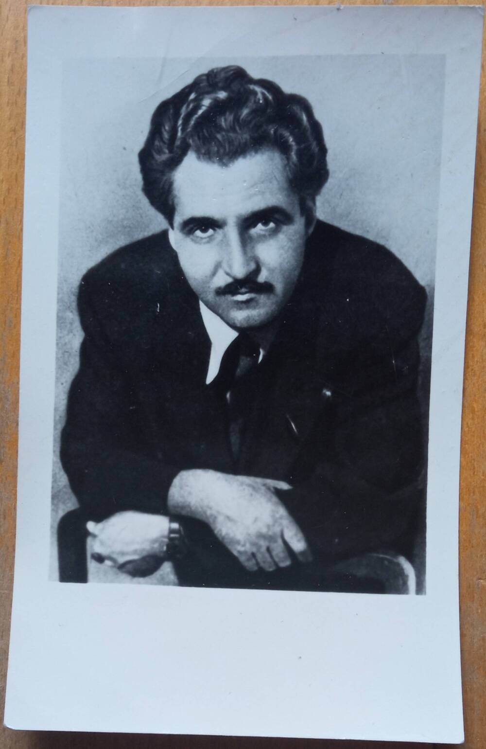 Фотография  « Константин Михайлович Симонов   советский писатель, поэт, драматург,  военный корреспондент газеты «Красная Звезда»