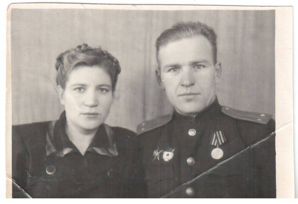 Фото. Егорова (Варакина) Антонина Дмитриевна с мужем Иваном Кузьмичем.