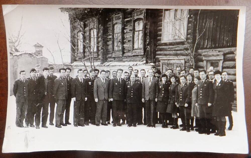 Фото. Основной состав работников Катайской милиции, 1980 год.
