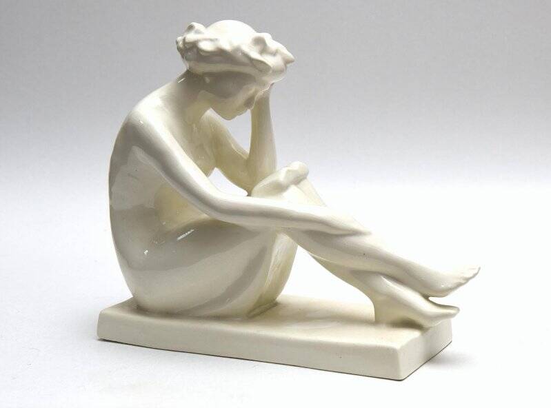 Женская фигура. Декоративная скульптура Букенды.
