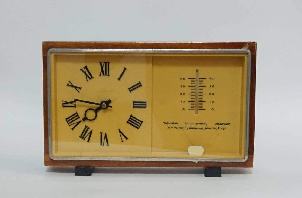 Часы настольные механические «Маяк» с барометром и термометром