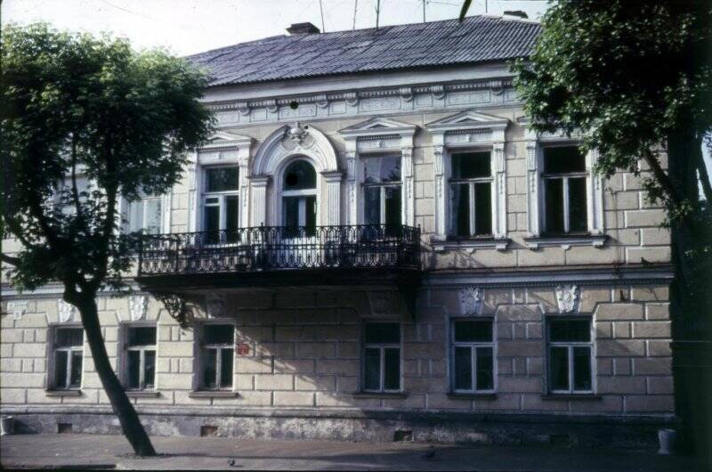 Фасад дома № 85 на проспекте Ленина. Диапозитив