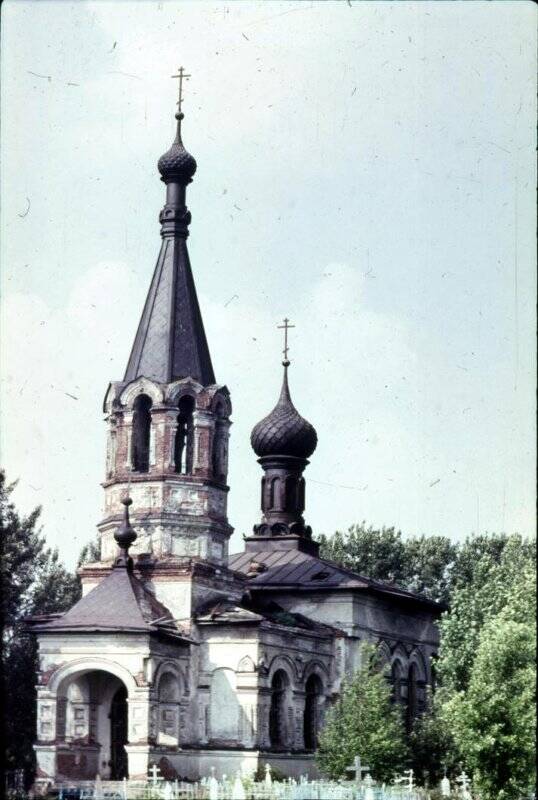 Церковь Александра Невского в д. Макарово Рыбинского района. Диапозитив