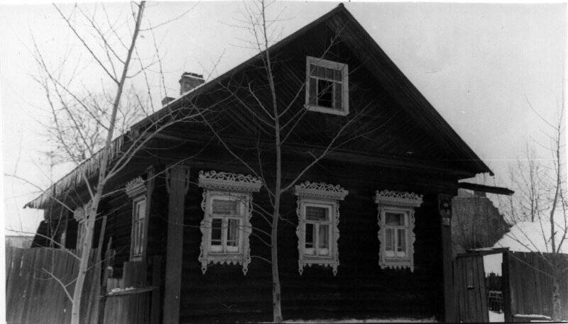 Дом № 130 на улице Фрунзе (Карякинской). Фотография