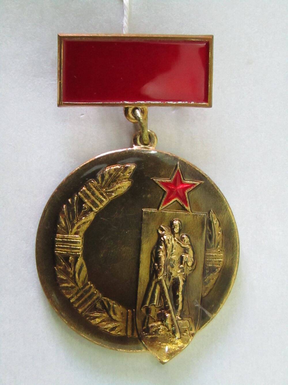 Почётный знак Советского комитета ветеранов войны  принадлежал Благодарёву М.С.