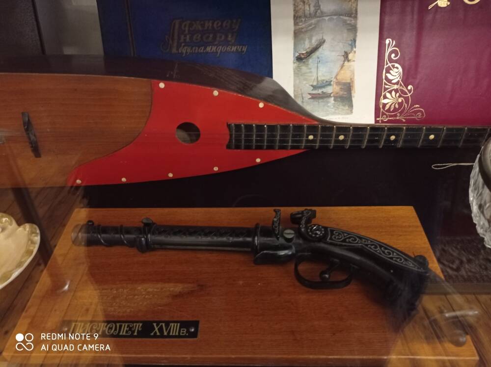 Пистолет сувенирный , образец 18 века