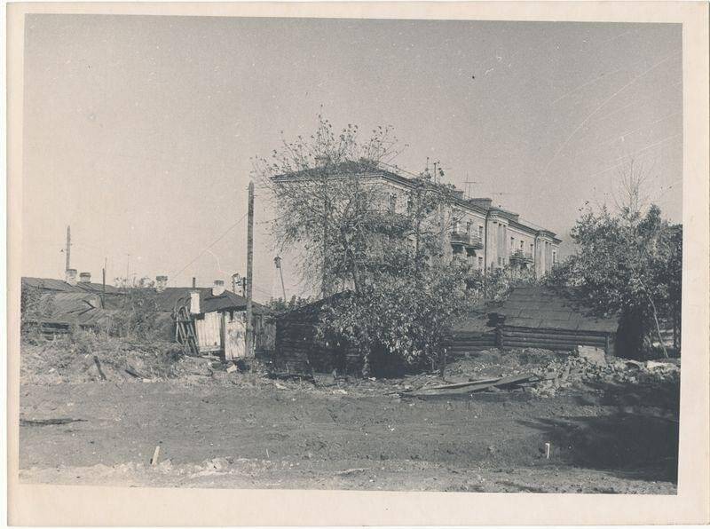 Снос старых домов на улице Республики, фотография