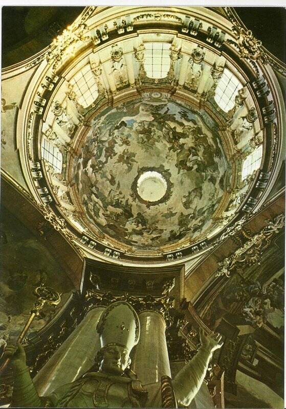 Фотооткрытка  цветная, почтовая, немаркированная. Внутренний вид собора св. Николая. Фото Александр Паул.