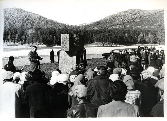 Фотография Открытие памятника В.Я.Шишкову на 116 км Чуйского тракта