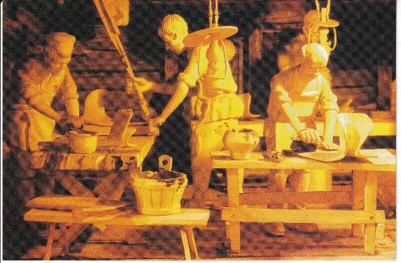 Открытка с изображением фрагмента макета посадной мастерской экспозиции музея. 2000 г.