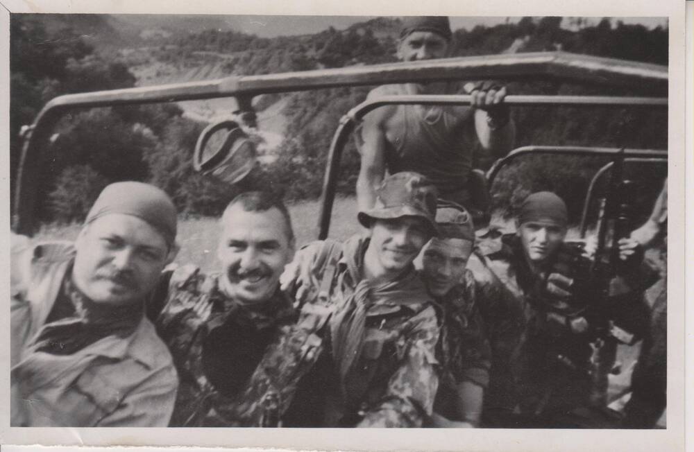 Фото (ч/б) Марченко В.И. во время второй командировки в Чечне