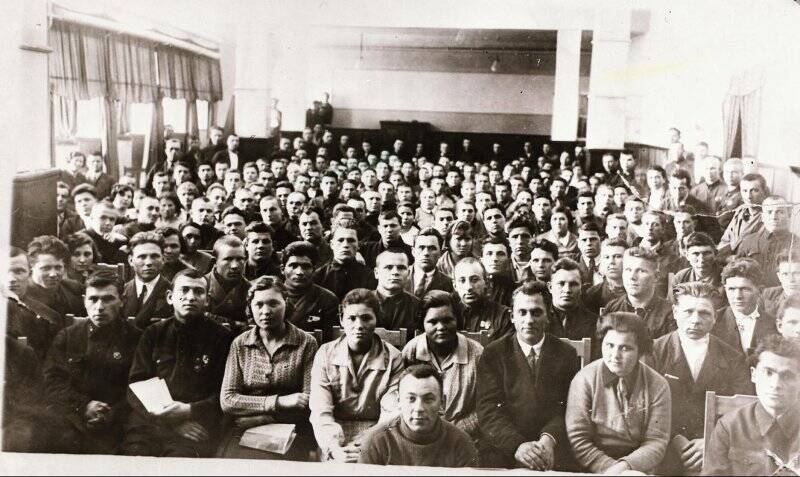 Фотонегатив групповой. Копия с фотографии «Первая конференция ВЛКСМ, 1936 г.»