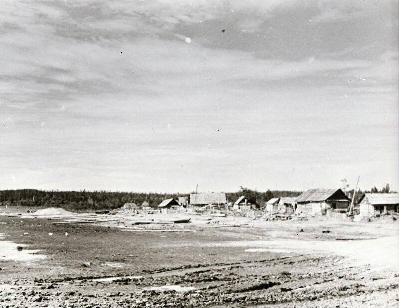 Фотонегатив видовой. Нанайское село Падали, где началось строительство нового города Амурск, 1958 г.