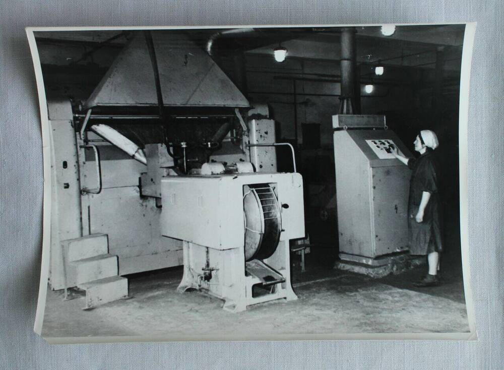 Фотография. Льнокомбинат «Красная текстильщица». Смесительный агрегат для подготовки волокна к прядению А-150 АЗ. 