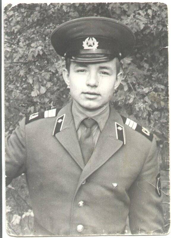 Фото: Добрынин Сергей Михайлович в форме советского военнослужащего, сержант