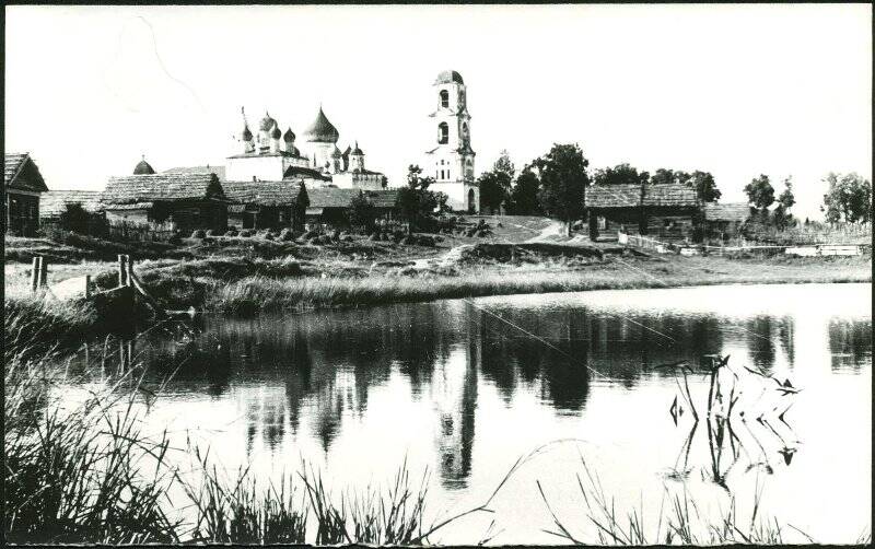 Фотография видовая. Общий вид Никитского монастыря с восточной стороны