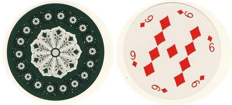 Девятка бубен из колоды карт игральных круглых