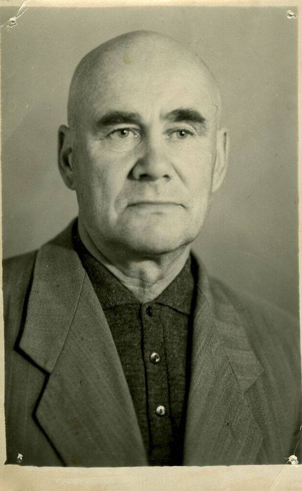 Фотопортрет черно-белый, погрудный Комлев Борис Васильевич, г. Печора, Коми АССР, 1960-е годы, начало