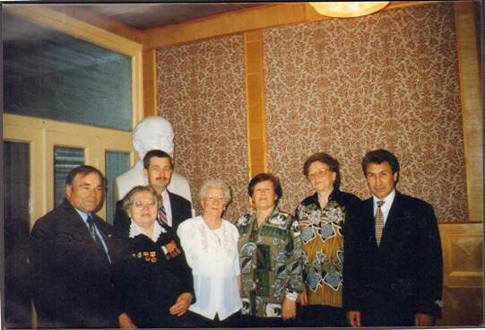 Комплекс документов Мамедовой Анны Афанасьевны и ее семьи. Групповое фото. Фотография