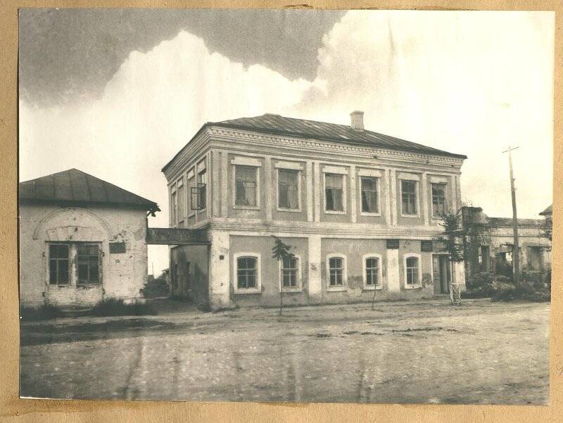 Здание сельской районной библиотеки им. И.С. Тургенева.