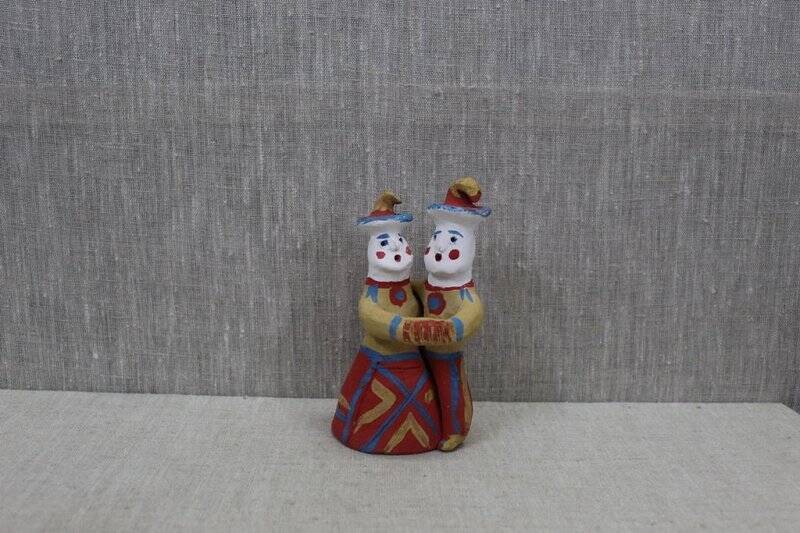Каргопольская глиняная игрушка «Танцующая пара. Кадриль».