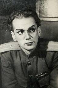 Фотопортрет. Ю.В. Пресняков в роли советского офицера
