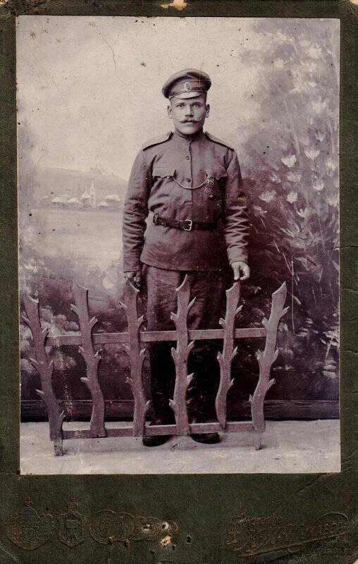 Фотография. Львов Василий Львович во время службы в армии.