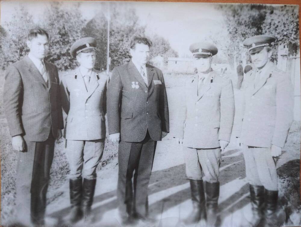 Фотография:Фотография П.И.Маяцкий на встрече с военнослужащими.1983 год.