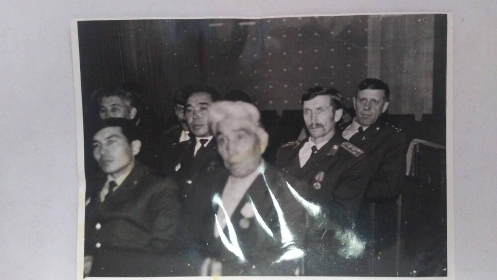 Фотография сотрудников Таштыпского РОВД во время совещания в зале РДК