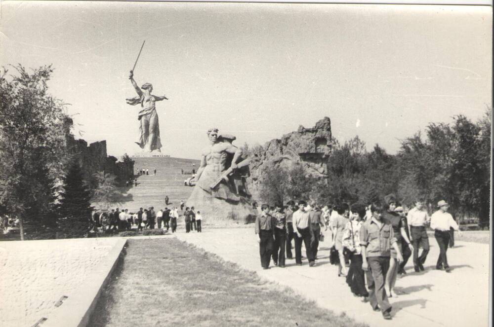 Фото. Участники пробега на Мамаевом кургане в г. Волгограде. 1975г.