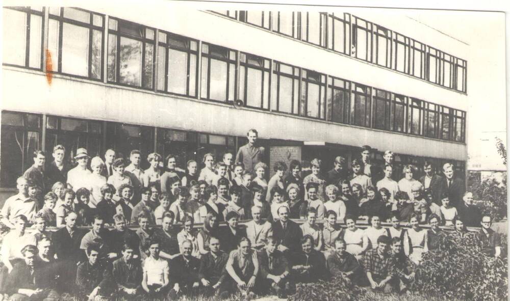 Фото. Сотрудники ВНИИБа снимок групповой. 1960- е годы.