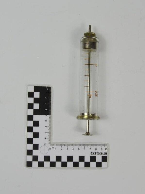 Шприц инъекционный многократного применения. Разборный, взаимозаменяемый. 20 мл