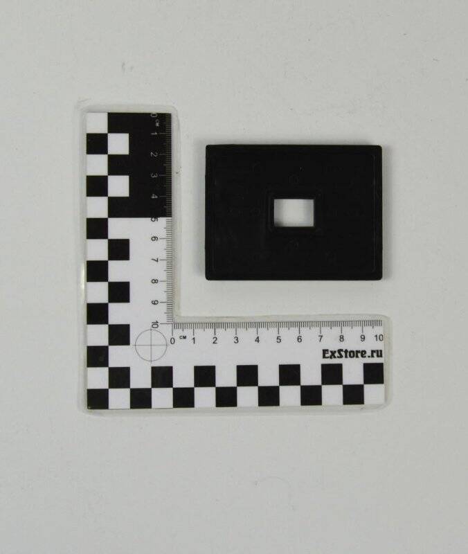 Съёмная рамка к кадрирующей рамке от фотоувеличителя «Ленинград-4»