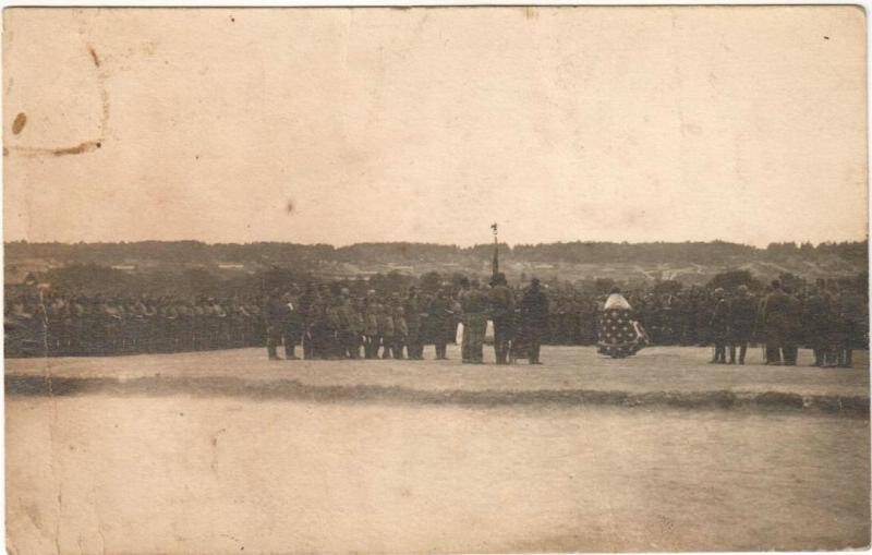 Открытка почтовая. Молебен перед строем. Царицынский пехотный полк на фронтах Первой Мировой войны.