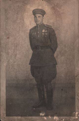 Фотооткрытка. Павлов Петр Павлович (1914 г.р., с. Икково).