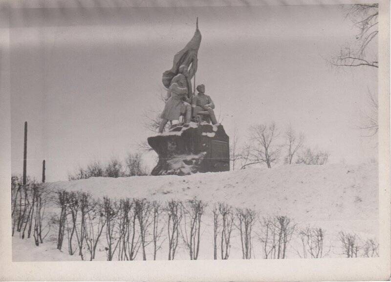 Фотография, г. Иркутск памятник павшим бойцам.