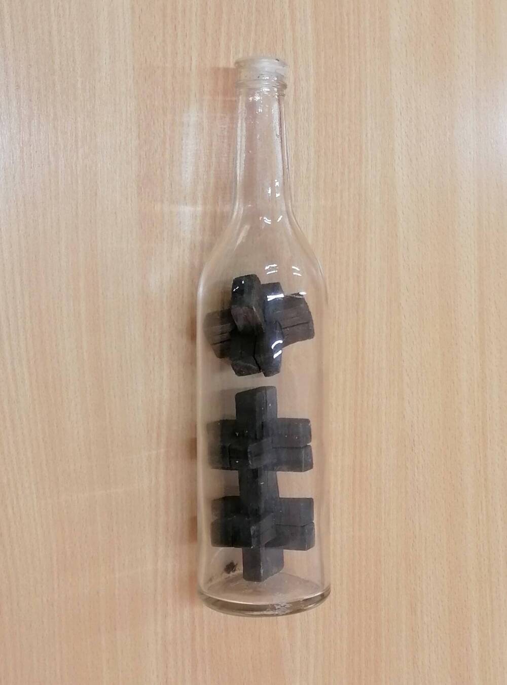 Бутылка с головоломкой