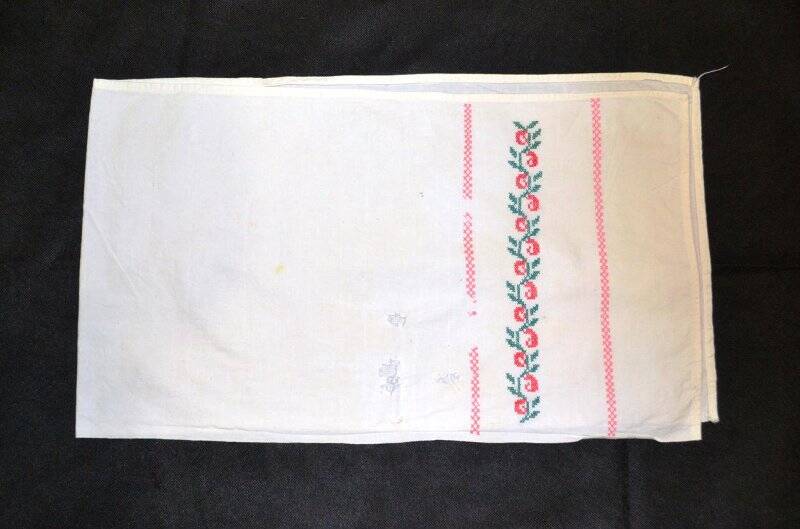Полотенце хлопчатобумажное, вышивка крестиком (растительный орнамент)