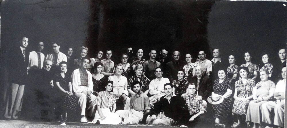 Фото Русского театра. Коллектив Русского театра, 1950-е г.г.