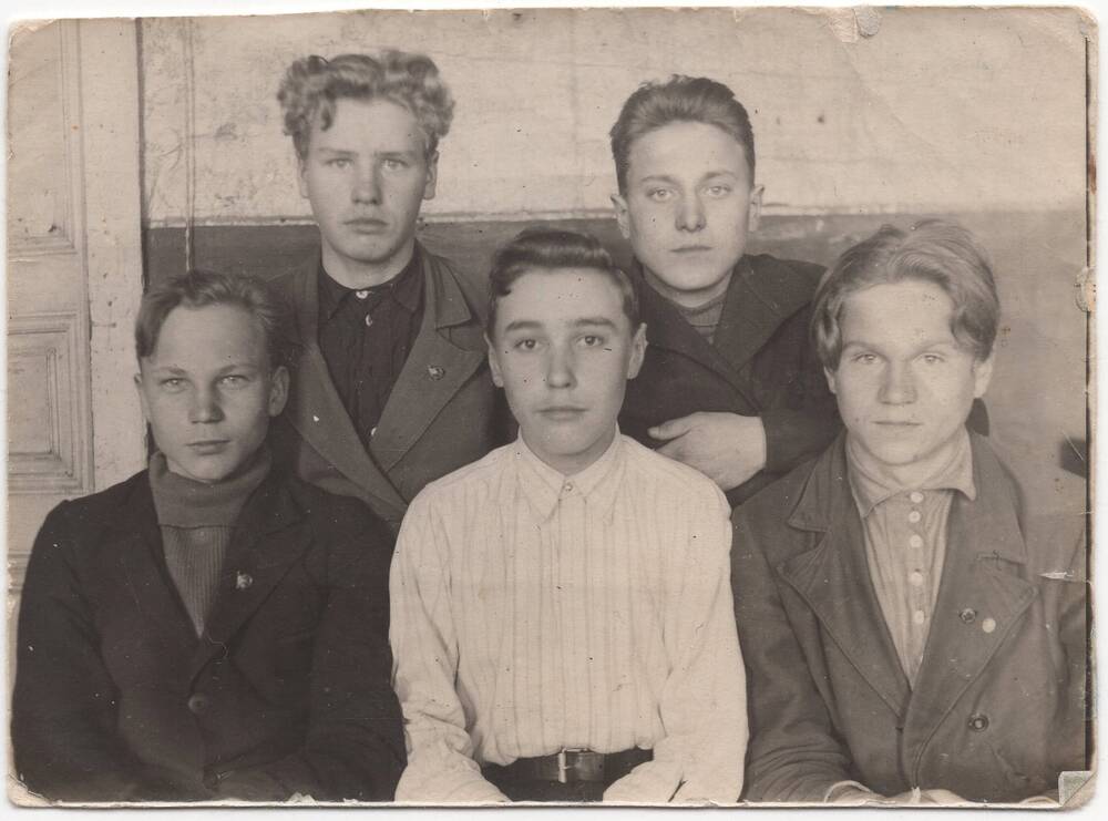 Фото. Выпускники Сольвычегодского педучилища 1947 года.