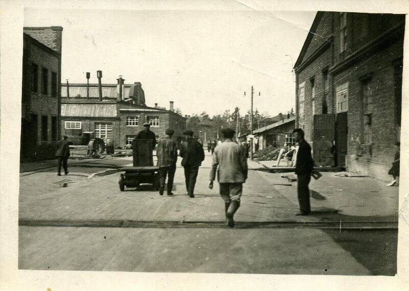 Фотография. 1-я асфальтированная дорога на территории завода Электросталь