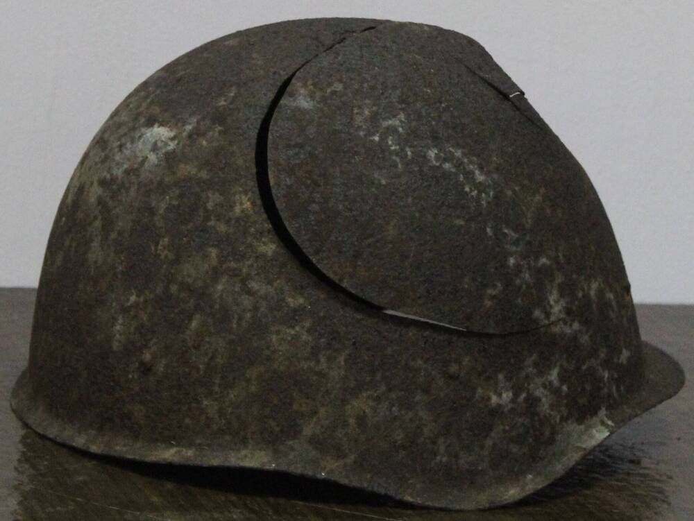 Шлем  стальной советского солдата образца 1940 г.