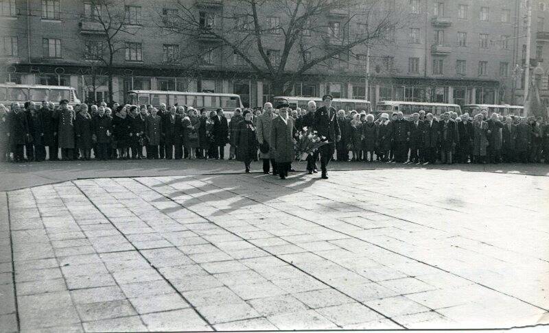 Фотография. Возложение цветов.