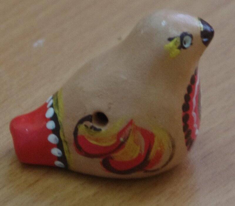 Акбулакская глиняная игрушка свистулька «Птичка»