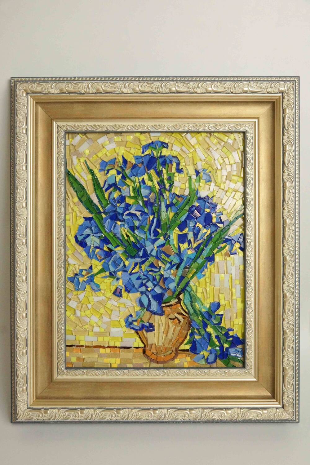 Картина Ван Гог «Ирисы в вазе»