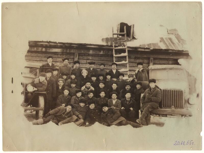 Фотография групповая ч/б  ДОСААФ. 20.02.1955 г